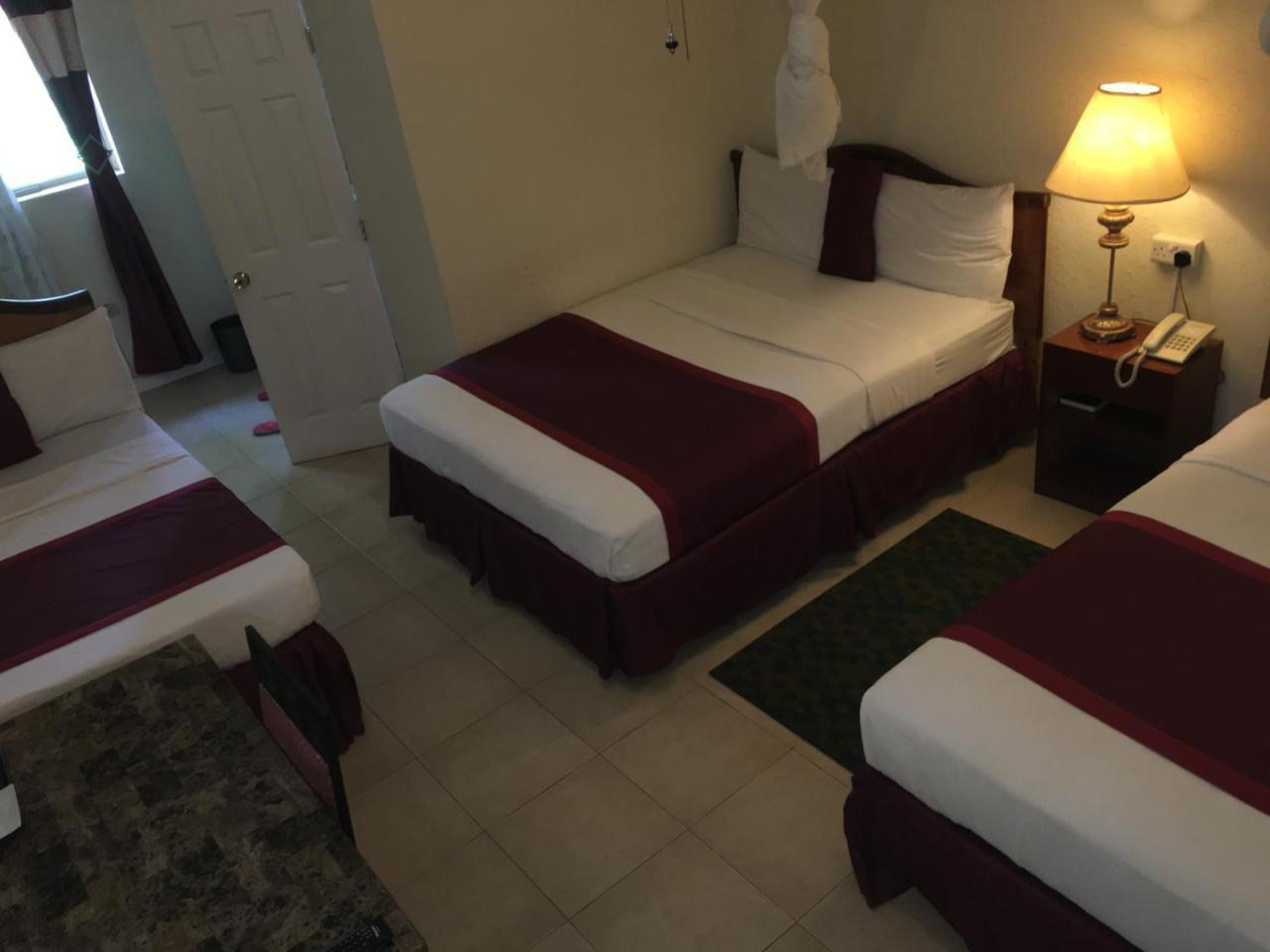 Executive Airport Hotel Entebbe Zewnętrze zdjęcie