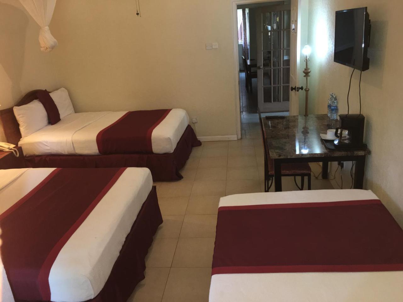 Executive Airport Hotel Entebbe Zewnętrze zdjęcie